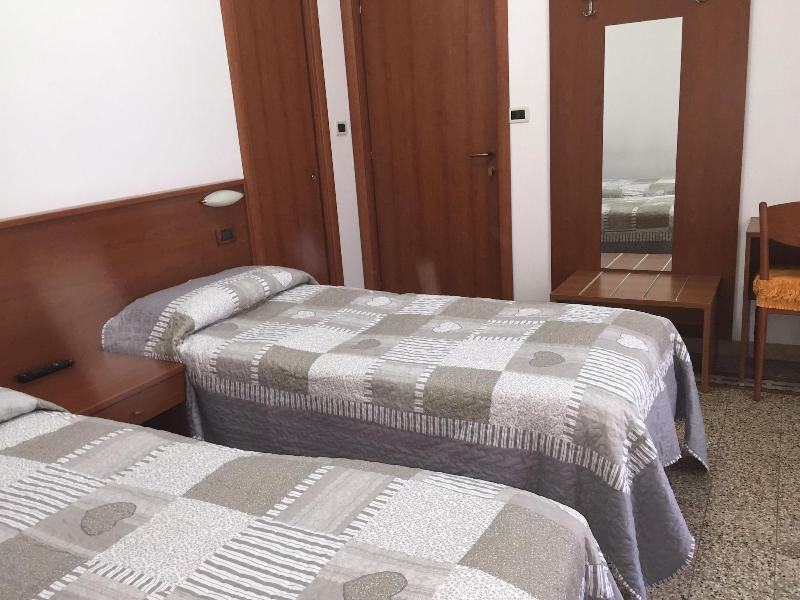 Hotel Lora Rda Luxury Bordighera Exterior photo