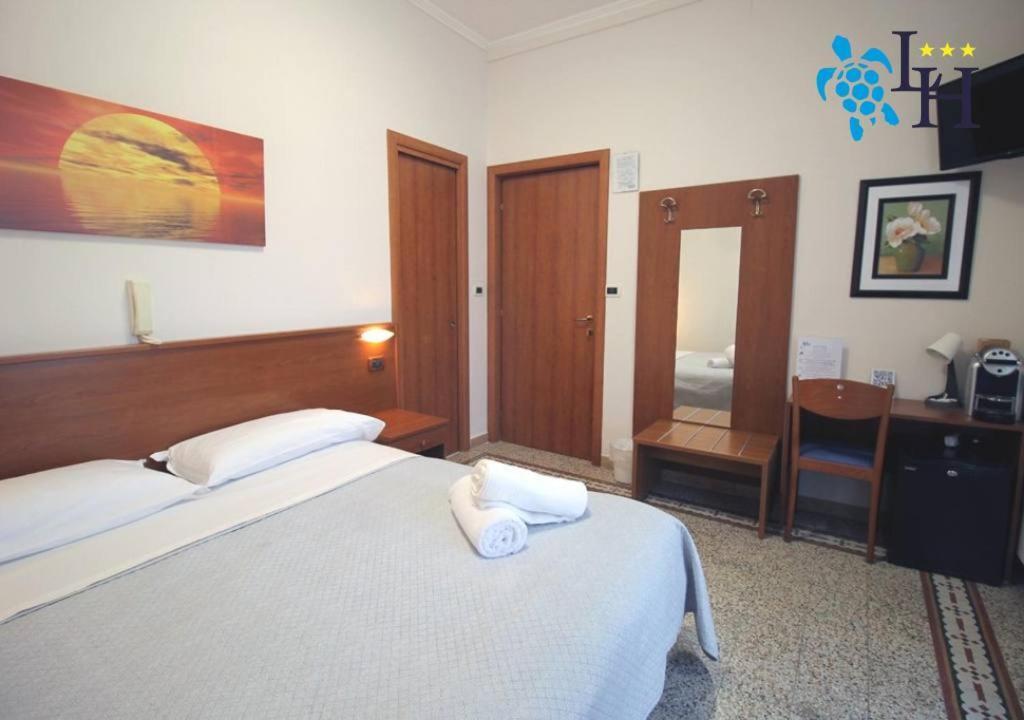 Hotel Lora Rda Luxury Bordighera Exterior photo