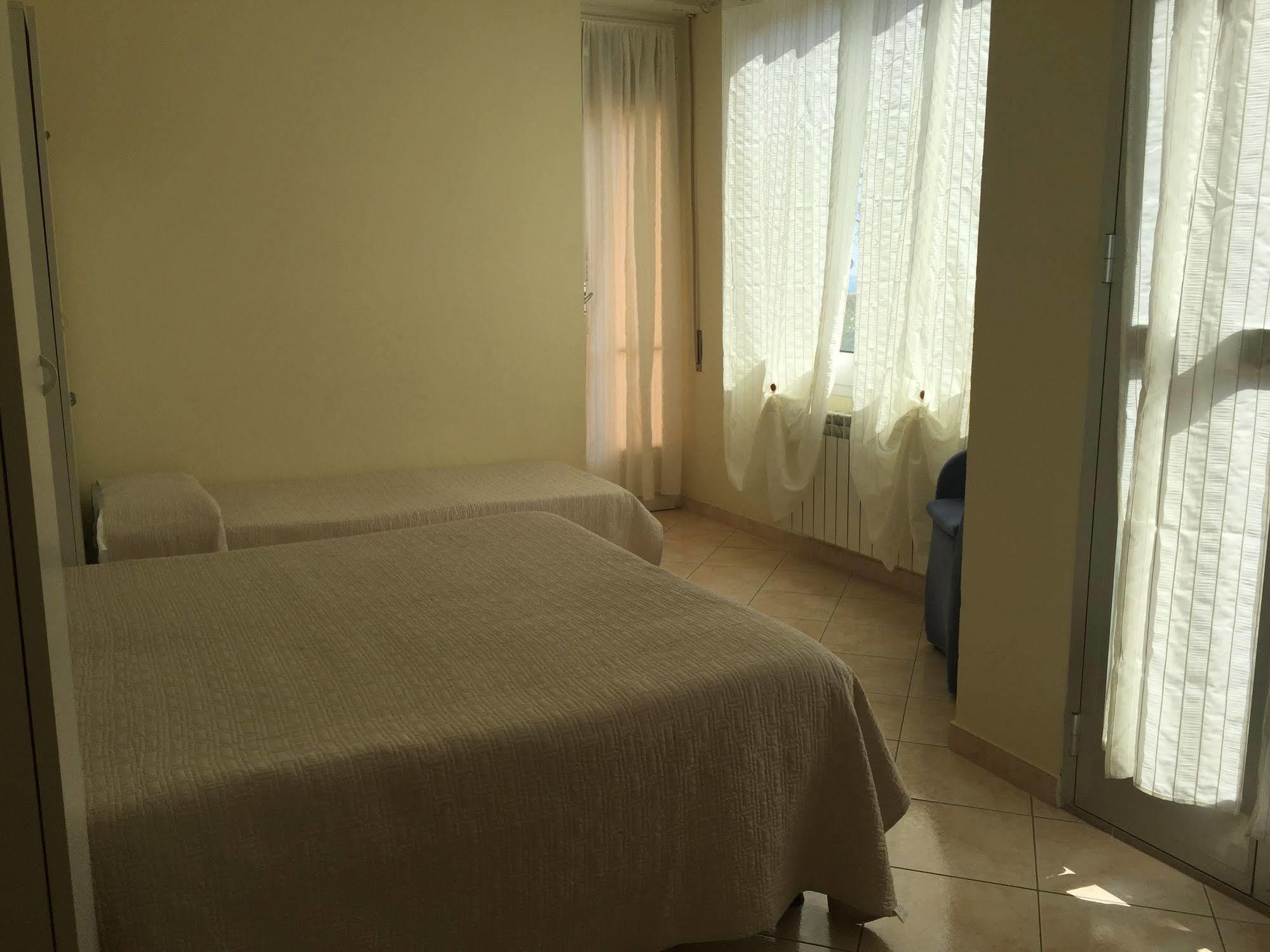 Hotel Lora Rda Luxury Bordighera Exterior photo