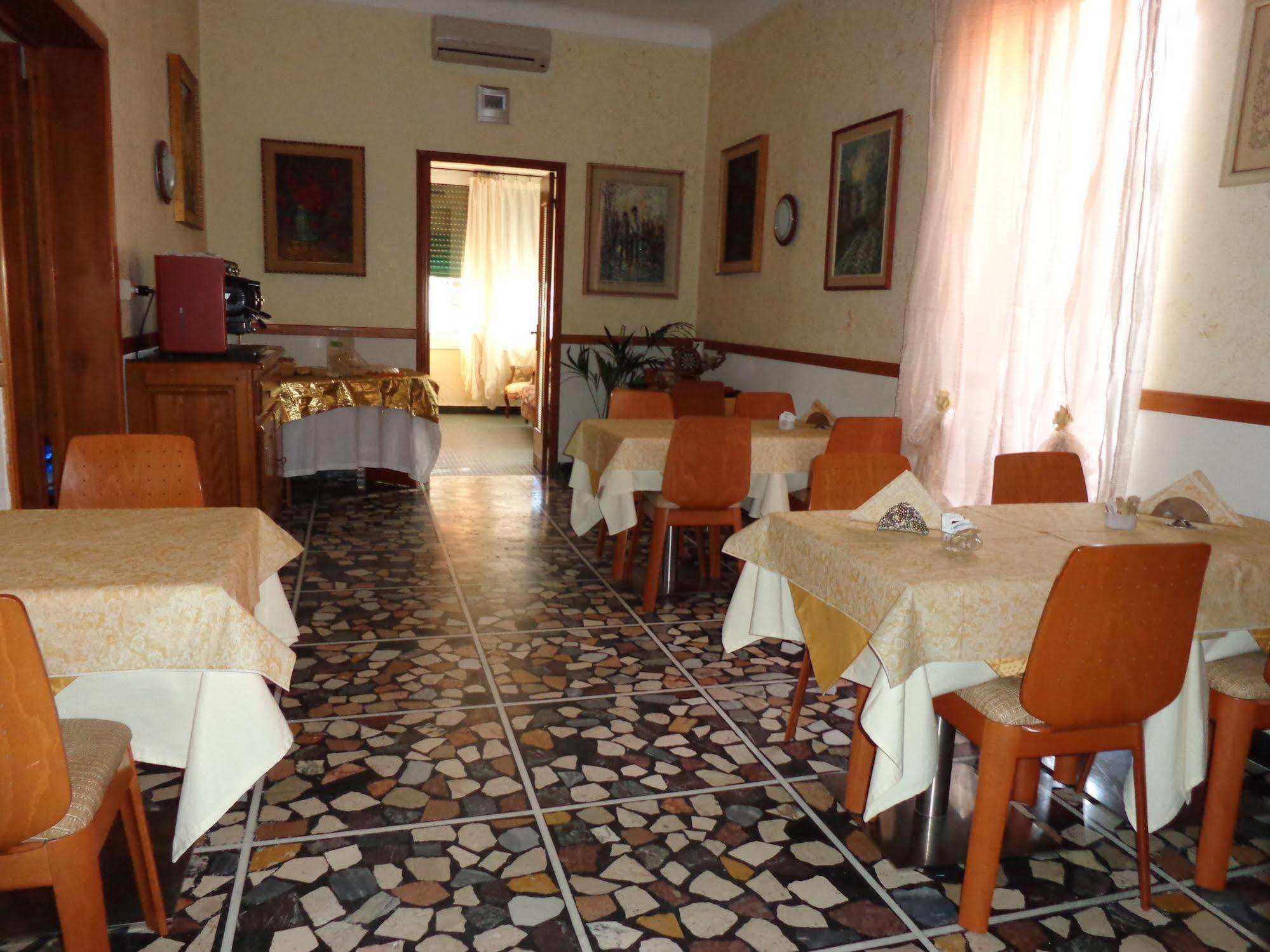 Hotel Lora Rda Luxury Bordighera Exterior photo